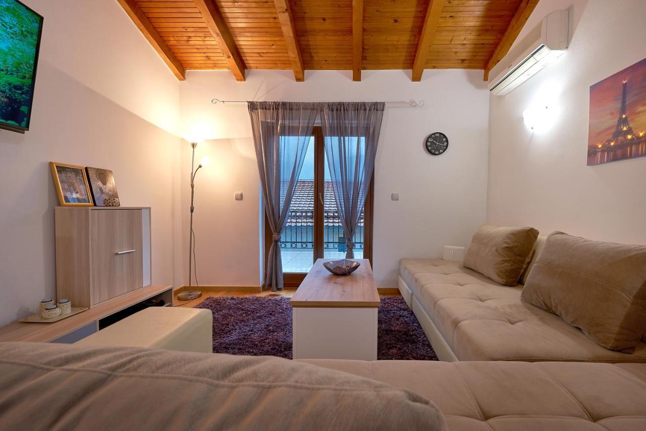 Apartman Kati เพรอชานิ ภายนอก รูปภาพ