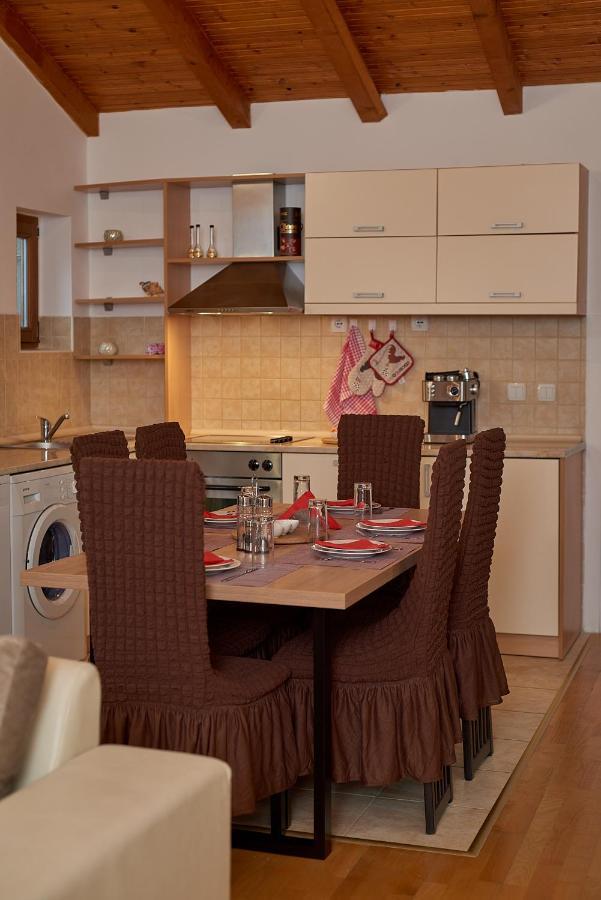 Apartman Kati เพรอชานิ ภายนอก รูปภาพ